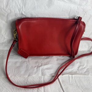 Vintage Coach Vibrant Red Leather Crossbody shoulder Bag Purse